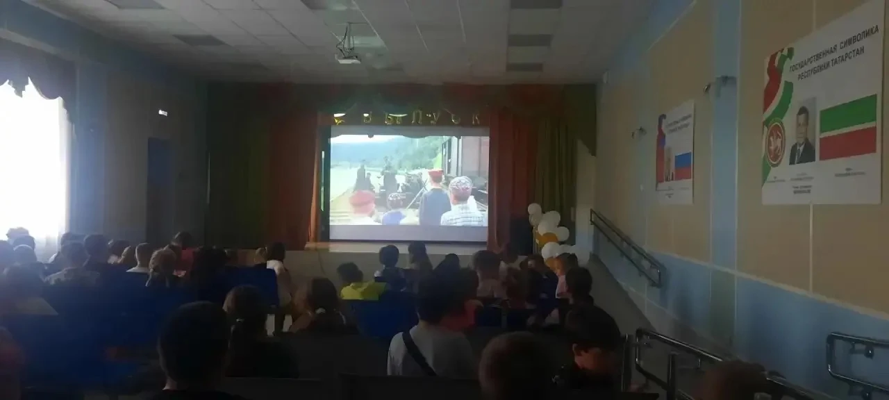 22 июня  в пришкольном лагере «Ромашкино» прошел «День Памяти», посвященный первому дню...