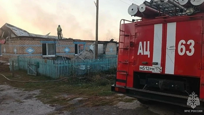 На пожаре в Кизильском округе погибли два человека, передает корреспондент Агентства но...