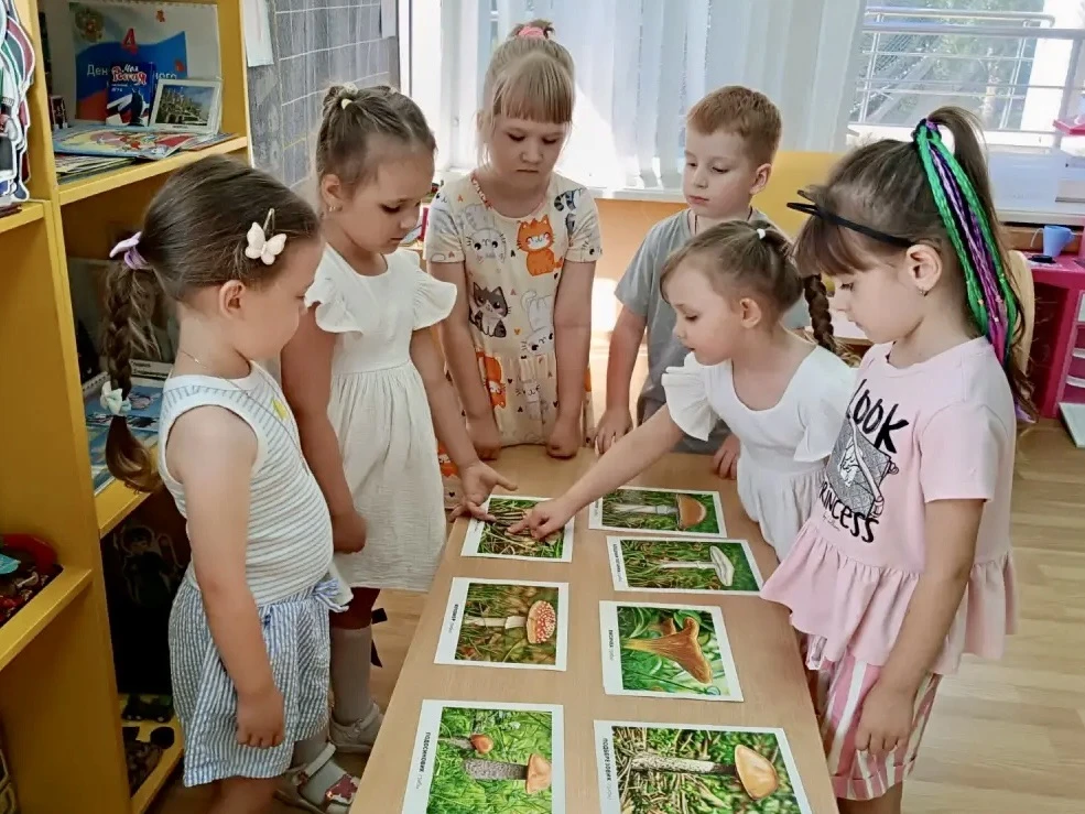 🍄 В рамках тематической недели безопасности воспитанники средней группы 1 познакомились со съедобны