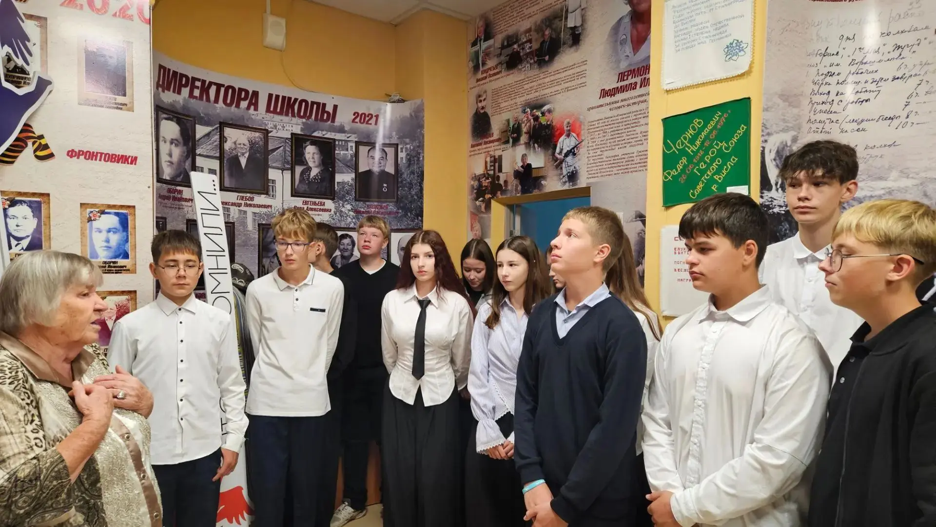 «Разговоры о важном» в школе №3: память о подвиге и уважение к труду