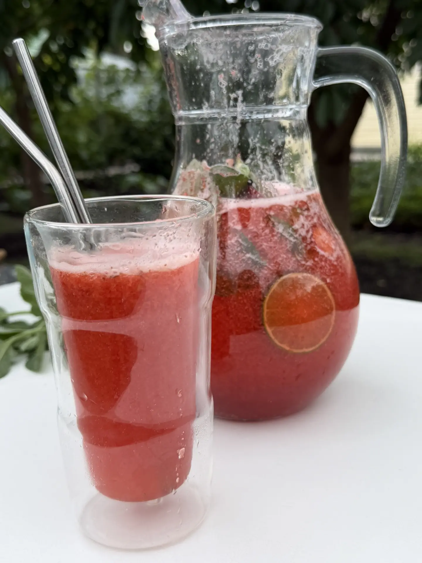 Нереально вкусный и, действительно, освежающий клубничный лимонад 🍓☺️🍋