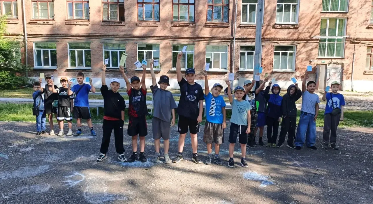 Еще один день в лагере! Наше рабочее настроение на кружке «Рисуем вместе»
На наших занятиях всегда ц