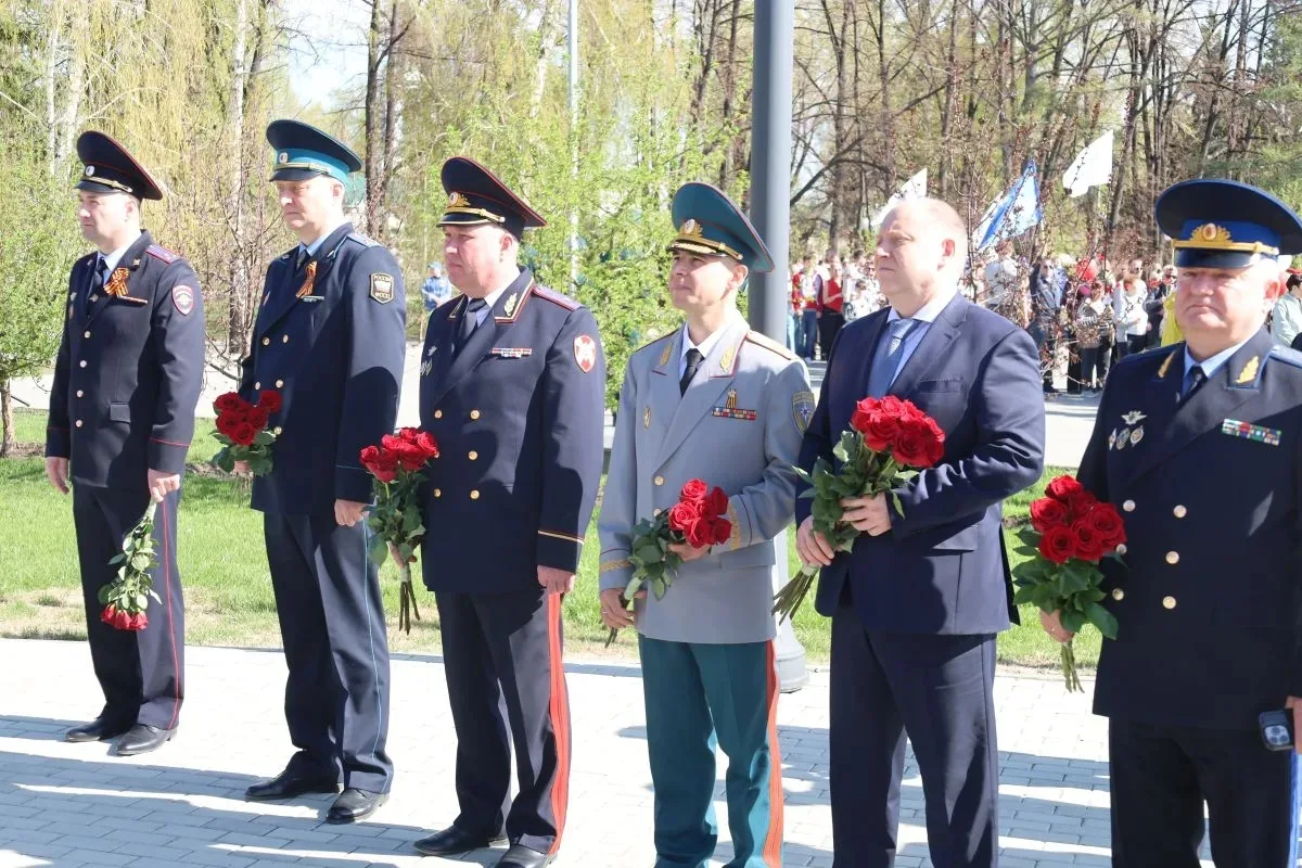 ⚡⚡Главный судебный пристав Алтайского края почтил память тружеников тыла у стелы «Город трудовой доб