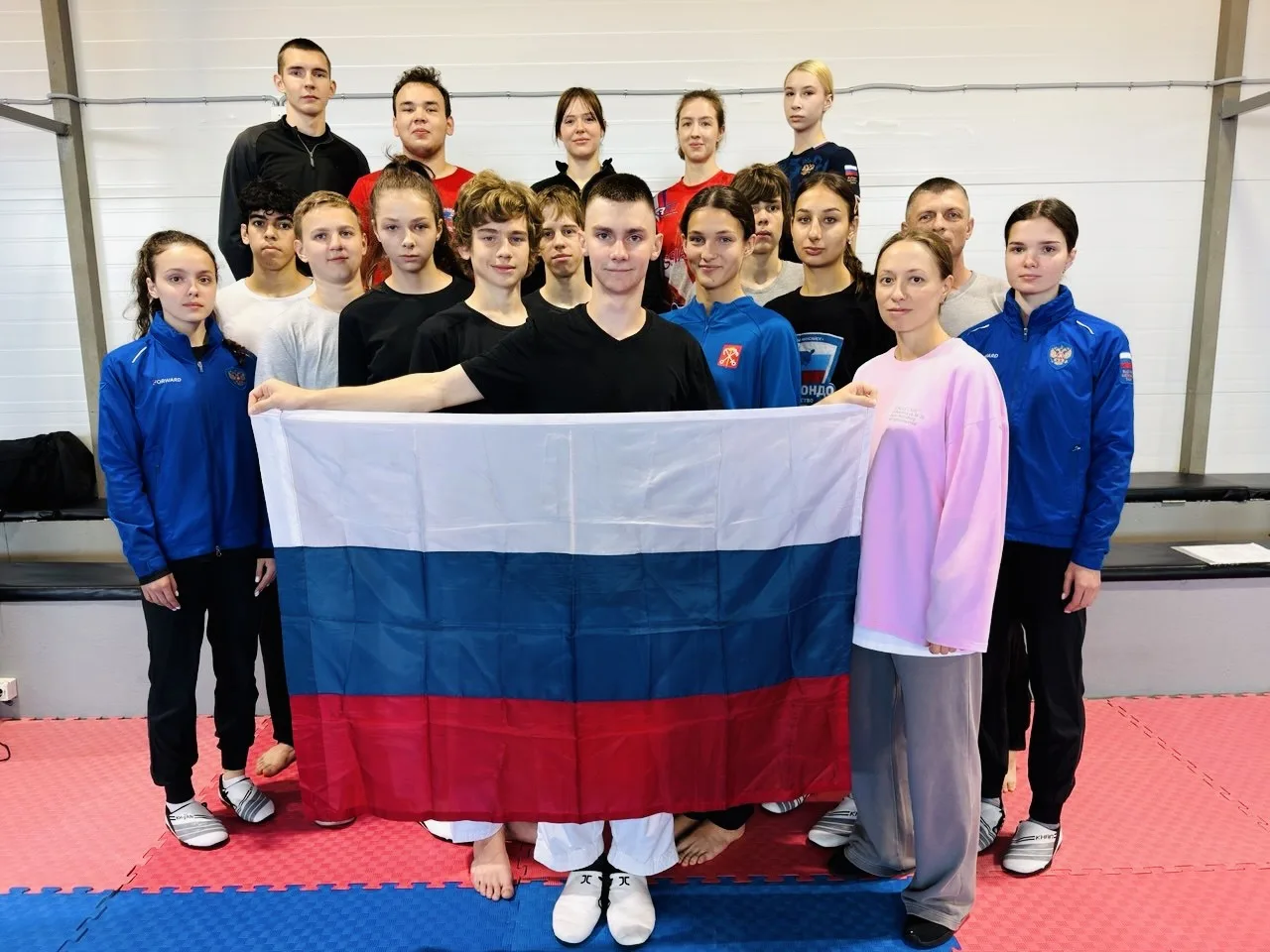 🇷🇺 Спортсмены отделения тхэквондо СШОР «Невские Звёзды» присоединились к всероссийско...