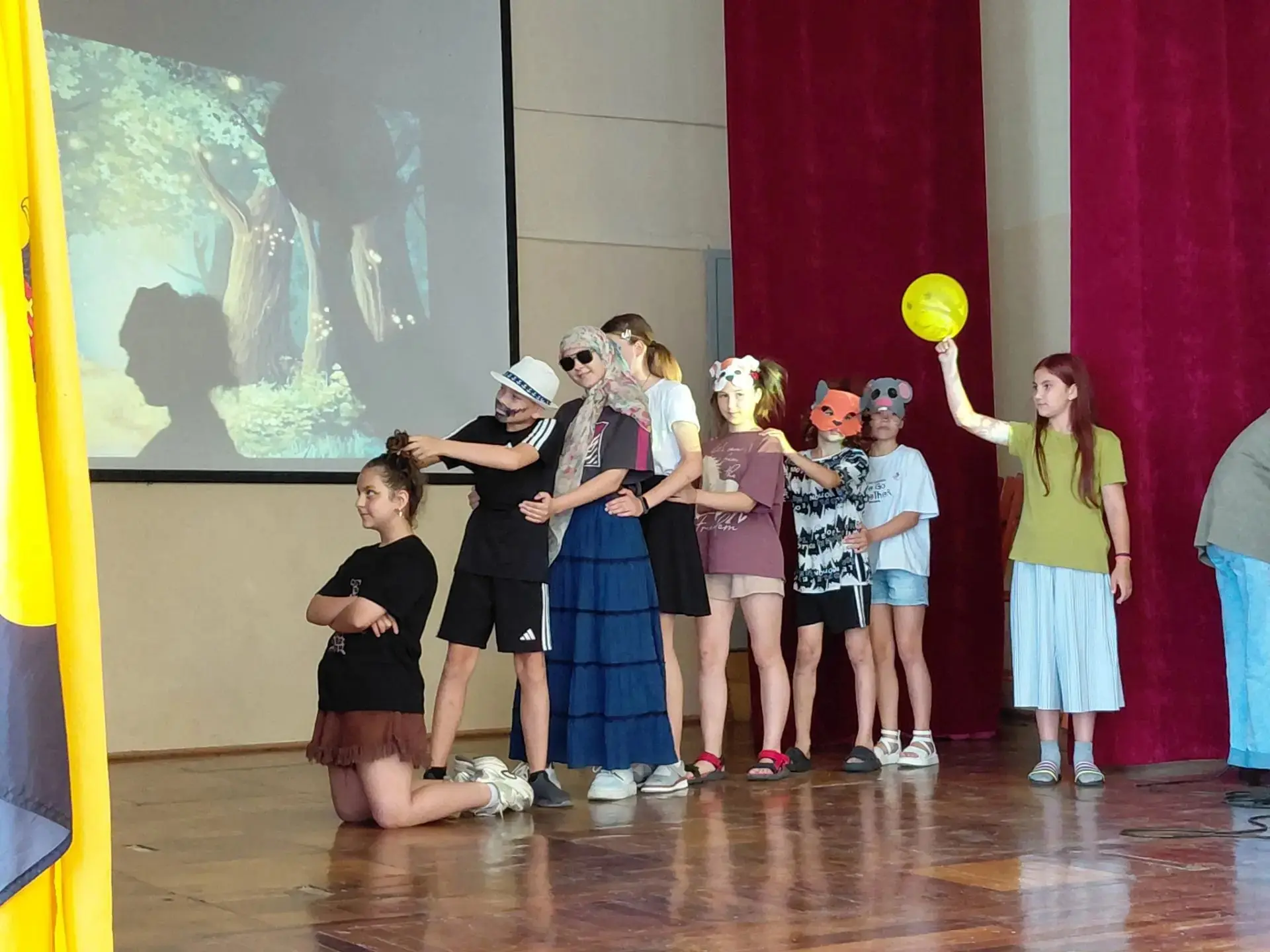 🎭 Искусство объединяет!

26 июня в нашем школьном лагере прошёл яркий и творческий День искусства.

