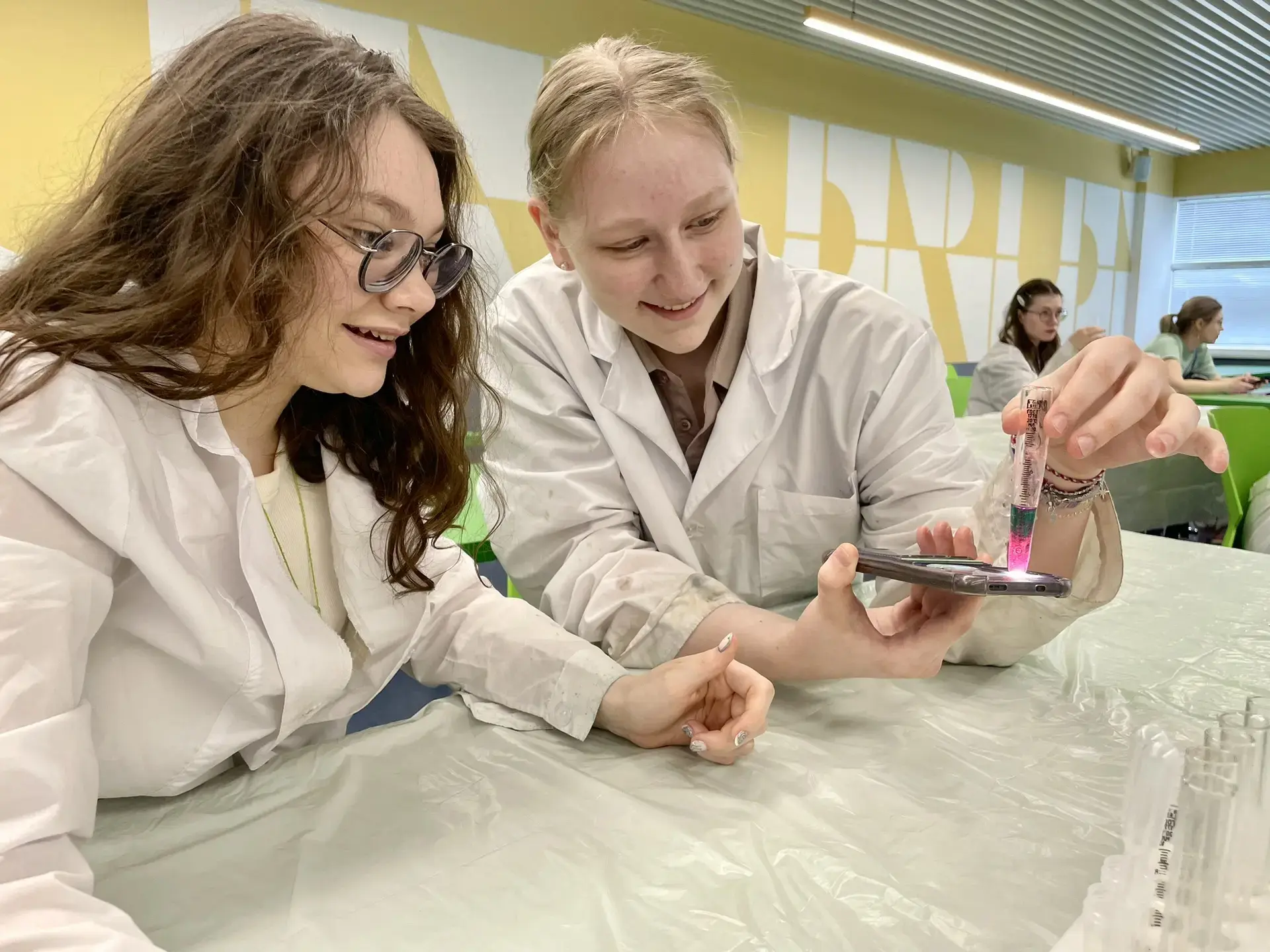 Московский день химии🧪  24 мая в Российском университете дружбы народов прошел фестиваль «Московский