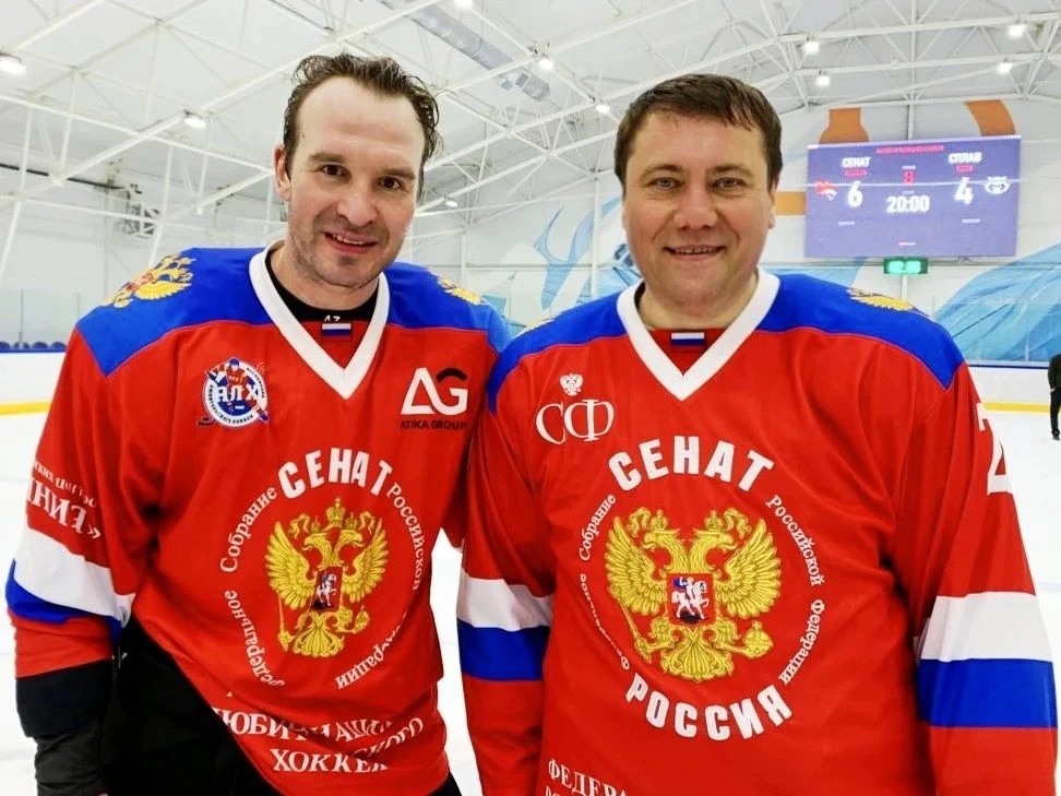 🏒Хоккей объединяет!

🏆Сборная Совета Федерации по хоккею «Сенат» провела товарищеский матч с коман