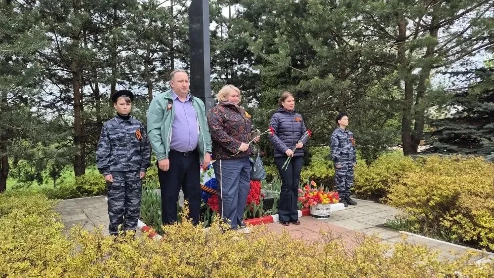 🎖️Памятные митинги в деревнях микрорайона Стрелковский  В деревнях микрорайона Стрелковский прошли т