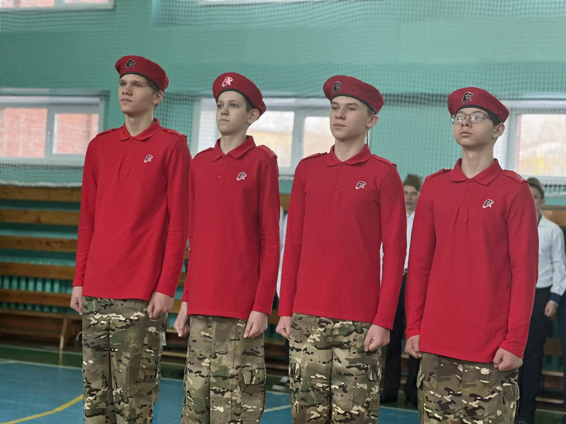 21 февраля среди 8-х классов прошёл конкурс «Парень на все 100», посвящённый Дню защитника Отечества