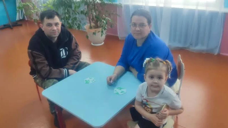 24 апреля мы с ребятами снова собрались на кружок «Весёлые бумажки», как всегда, к нам ...