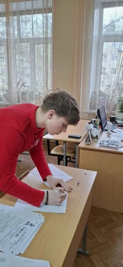 Учащиеся 9-х и 10 классов школы приняли участие в Международной акции «Диктант Победы». Ребята и учи