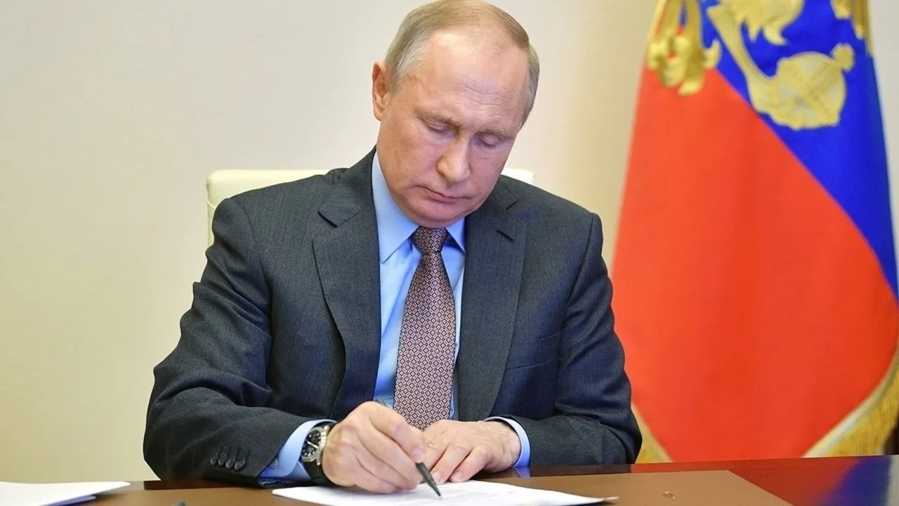 "Постановляю призывать в 2026 году граждан Российской Федерации, пребывающих в запасе, ...