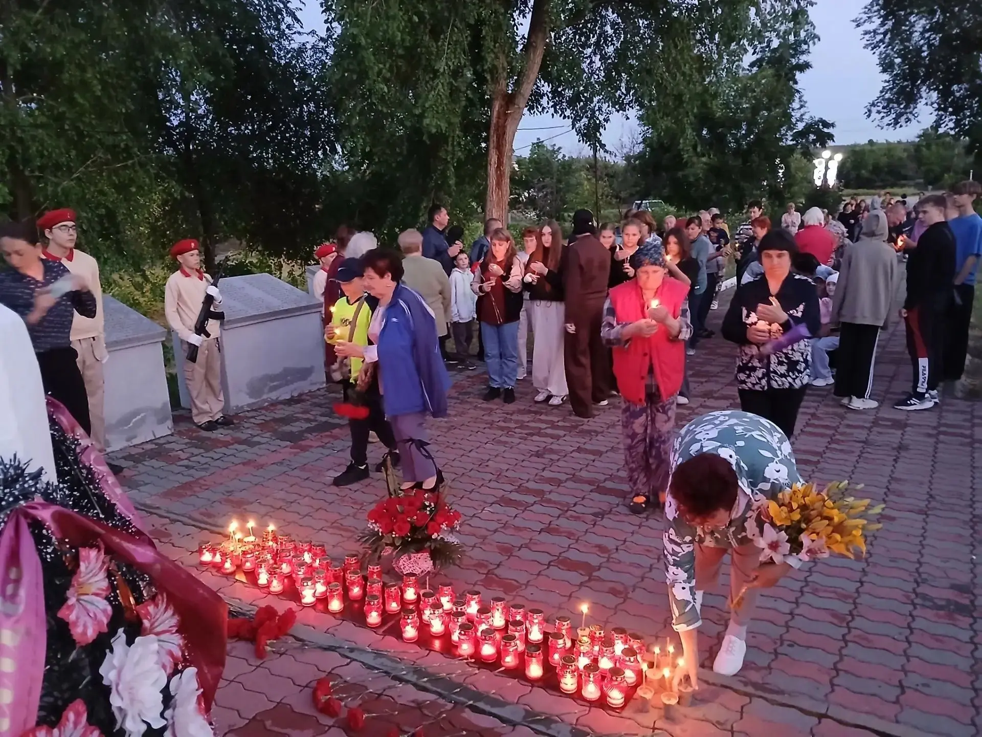 🕯 Жители Антиповки присоединились к Всероссийской акции «Свеча памяти»

85 лет назад на рассвете 22