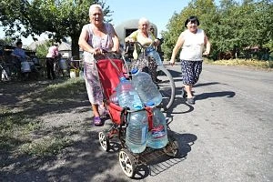 Волонтеры Дагестана отправили на СВО десять тонн бутилированной воды