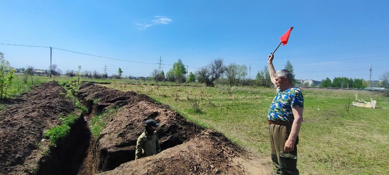 💪Учащиеся 10 классов школ города Жигулевск приняли участие в военно‑патриотических сборах на базе Ре