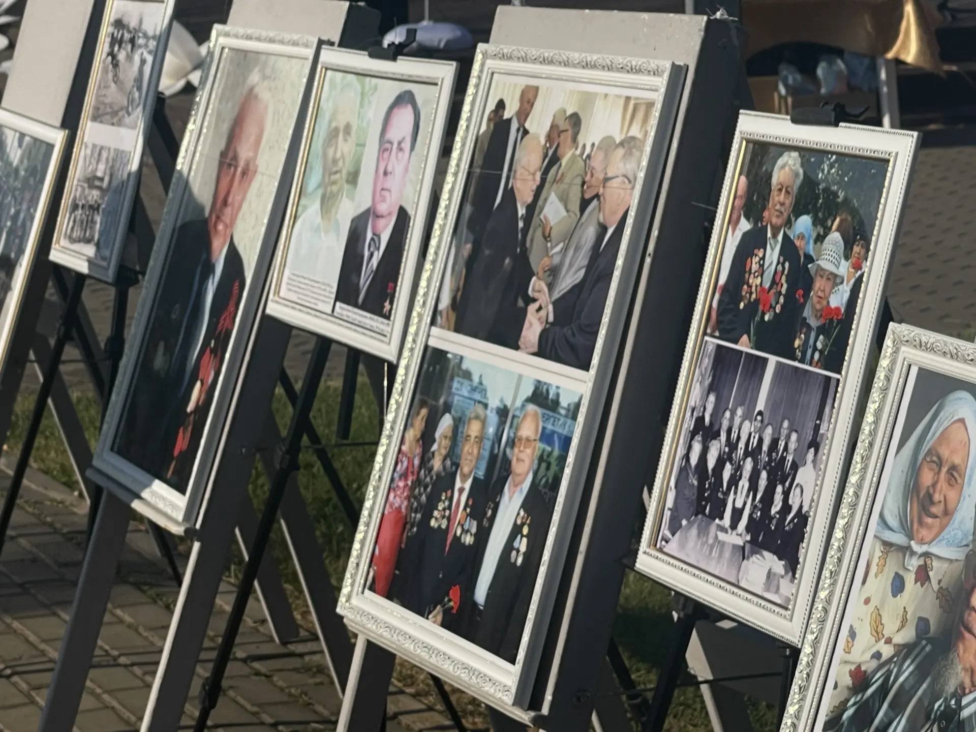30 июля на набережной имени Габдуллы Тукая прошла выставка Дворца культуры «Энергетик» ...