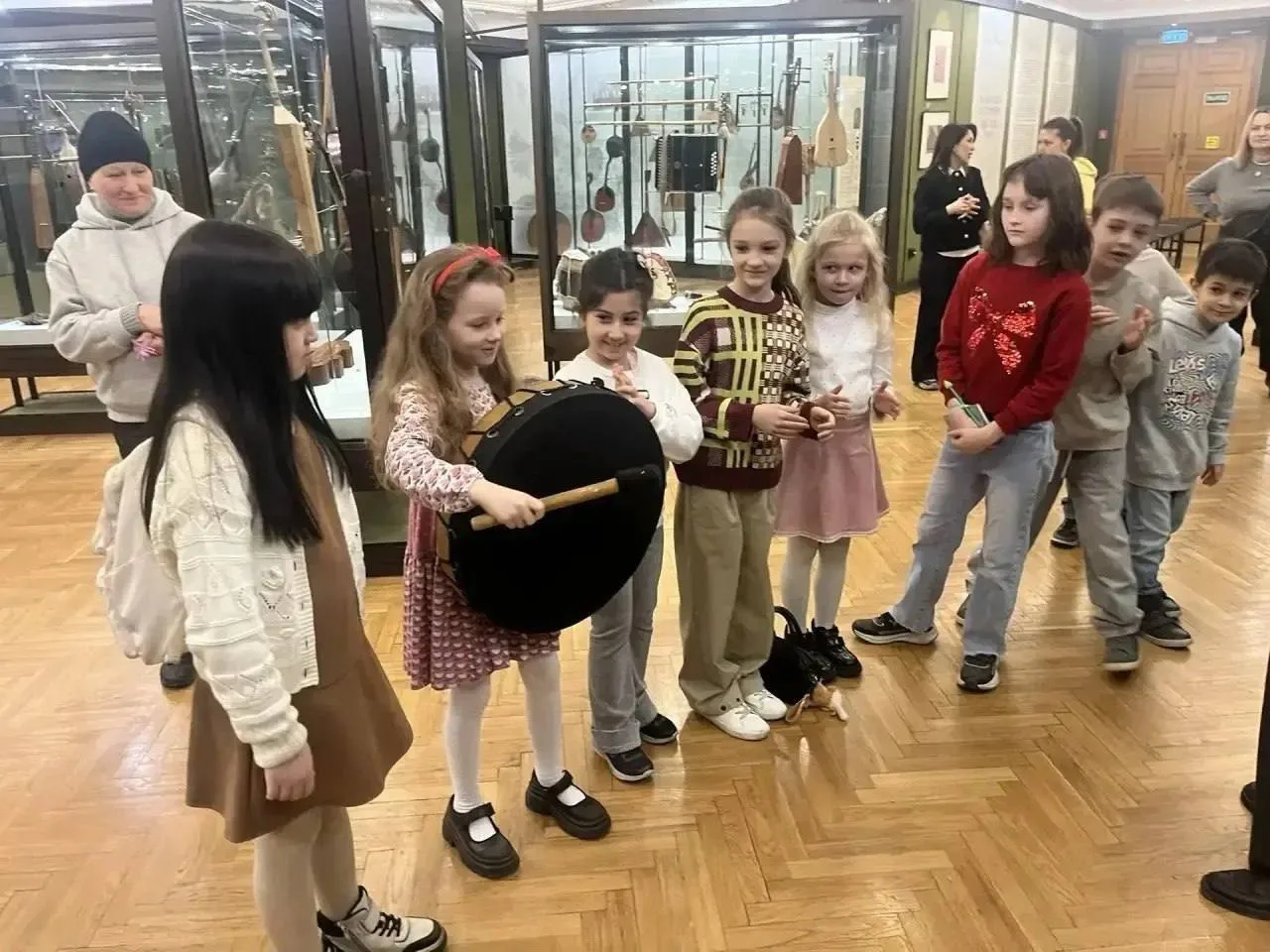 🎼 ПУТЕШЕСТВИЕ В МУЗЕЙ МУЗЫКИ  11 апреля 2-Э класс посетил Музей музыки. Программа оказалась очень на