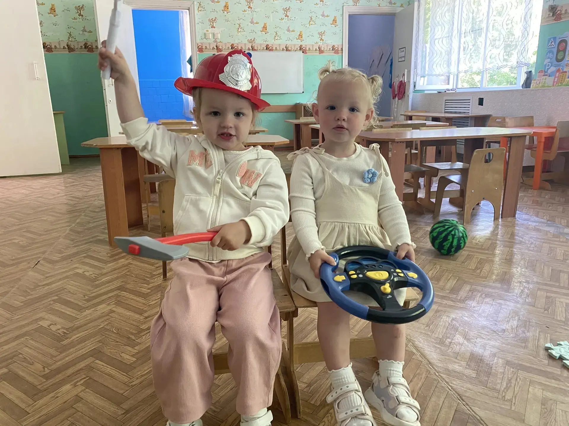 Детский сад это , ступень на которой ребенок получает первый опыт взаимодействия с друг...