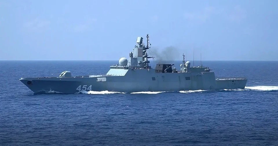 ❗️ВС России поразили в порту Одессы сухогруз с грузами военного и двойного назначения д...