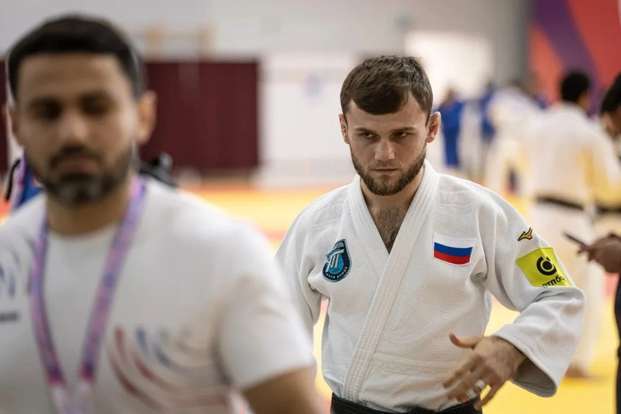 Наши спортсмены впервые за четыре года выступают с флагом и гимном России на ЧМ по дзюд...