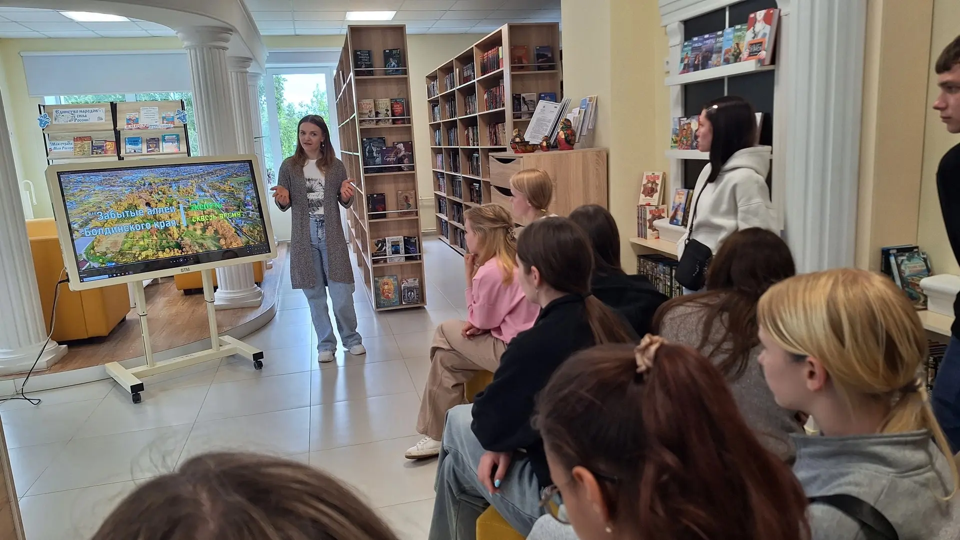 ✅В рамках недели экологических знаний "Экологическая кругосветка" юные участники школьн...