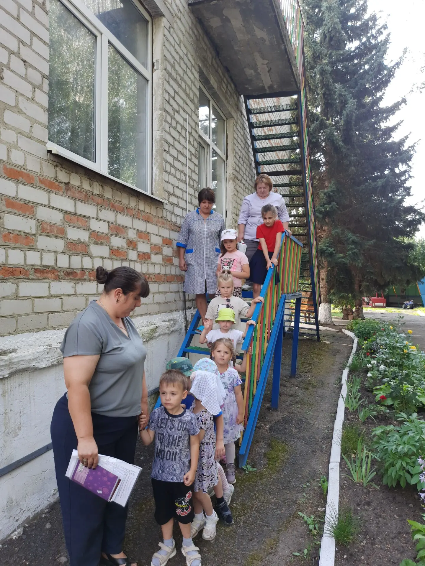 18 августа детский сад "Родничок" принял участие во Всероссийских учениях по антитеррор...