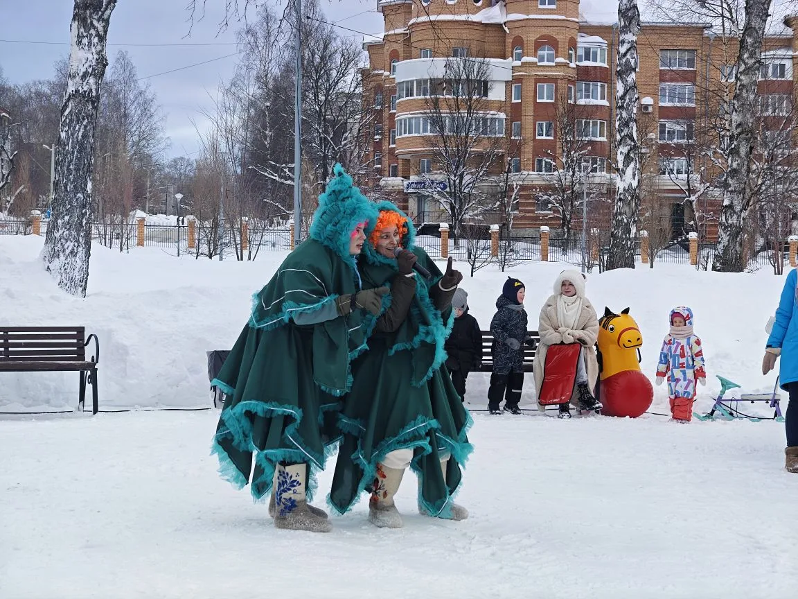 🌟 Погружаемся в зимнюю сказку 🌟  Сегодня в городском парке прошла развлекательная новогодняя програм