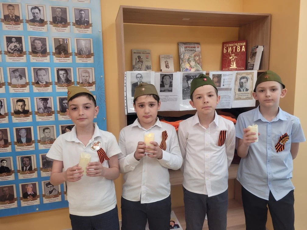 🇷🇺 Акция «Герои нашей школы»⭐  ⭐️В рамках марафона "Наследники Победы" в школе дан старт акции "Геро