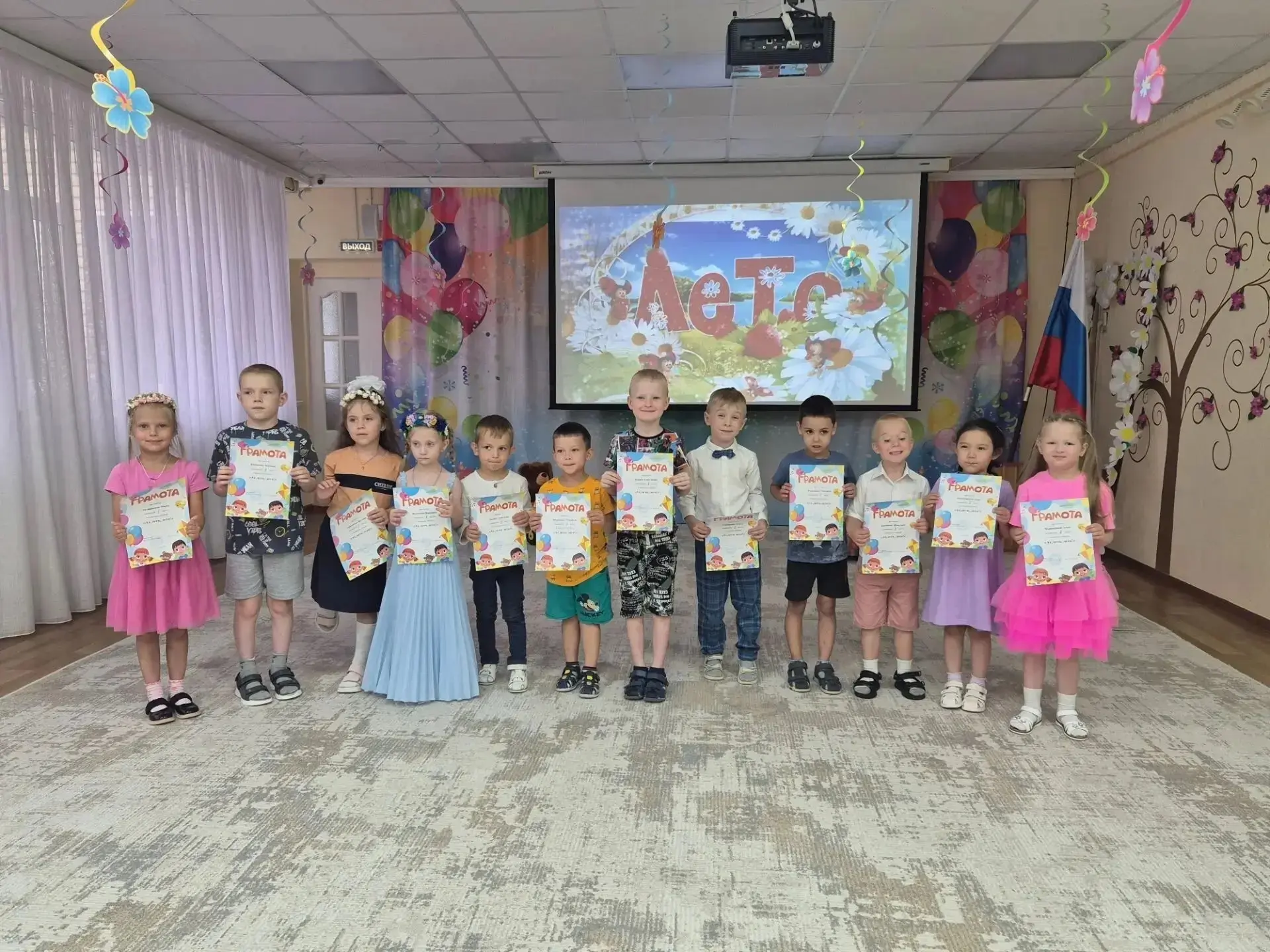 Во втором корпусе нашего детского сада прошёл яркий и радостный конкурс чтецов, посвящё...