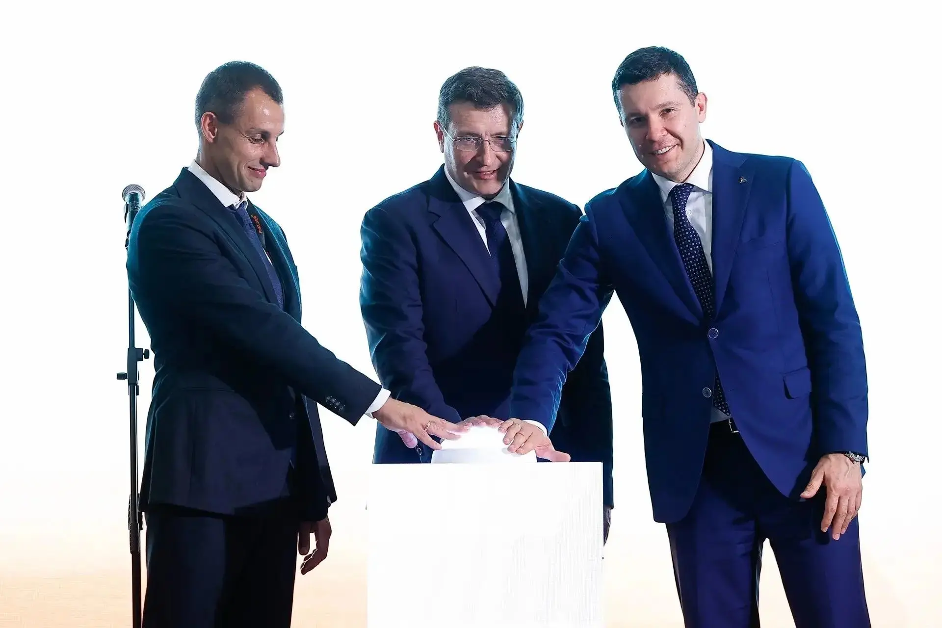🎉 Дан старт работе завода твердосплавного металлорежущего инструмента «Аксис»
