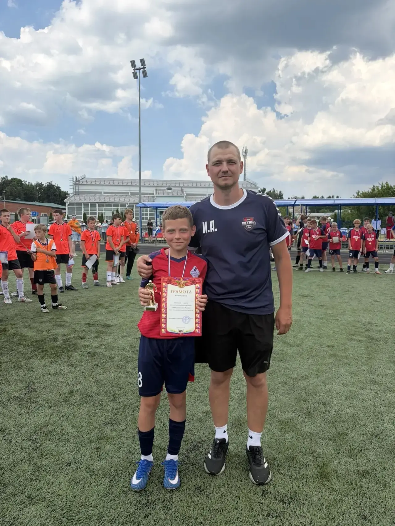 🏆 Итоги второго дня турнира: наши юные футболисты показали отличный результат!

Во второй день откр