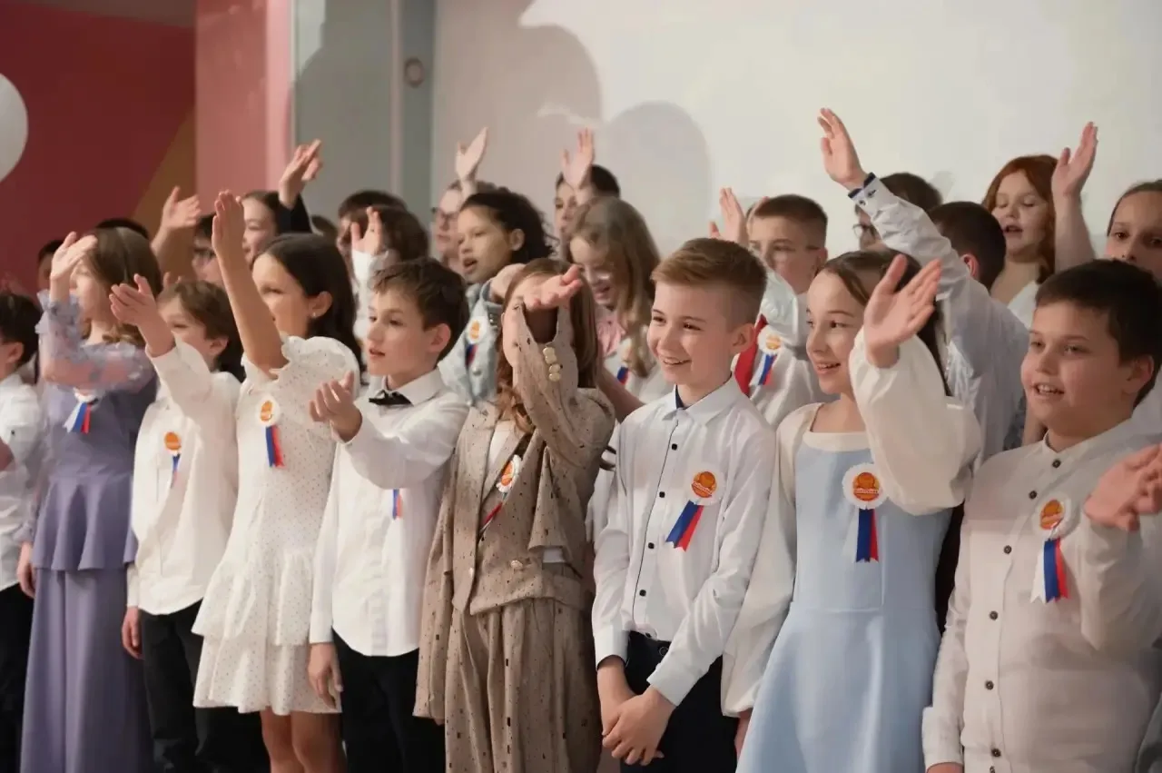 Прощай, начальная школа! ✨  У 4А класса выпускной!👩🏼‍🎓   Четыре года назад эти ребята впервые перест