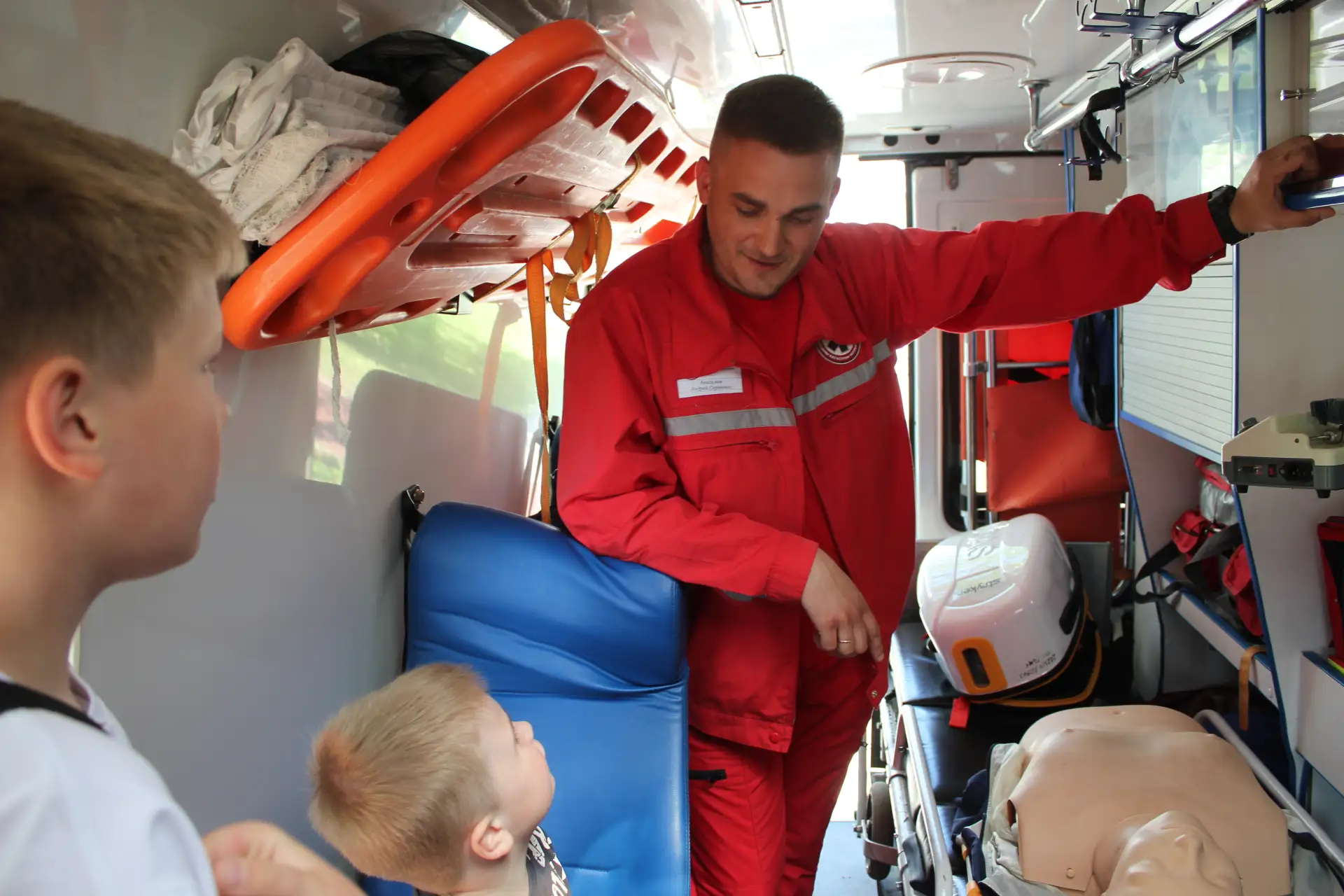 👧🚑🧑‍⚕️ Сегодня в парке Калининского района царила невероятная атмосфера — администра...