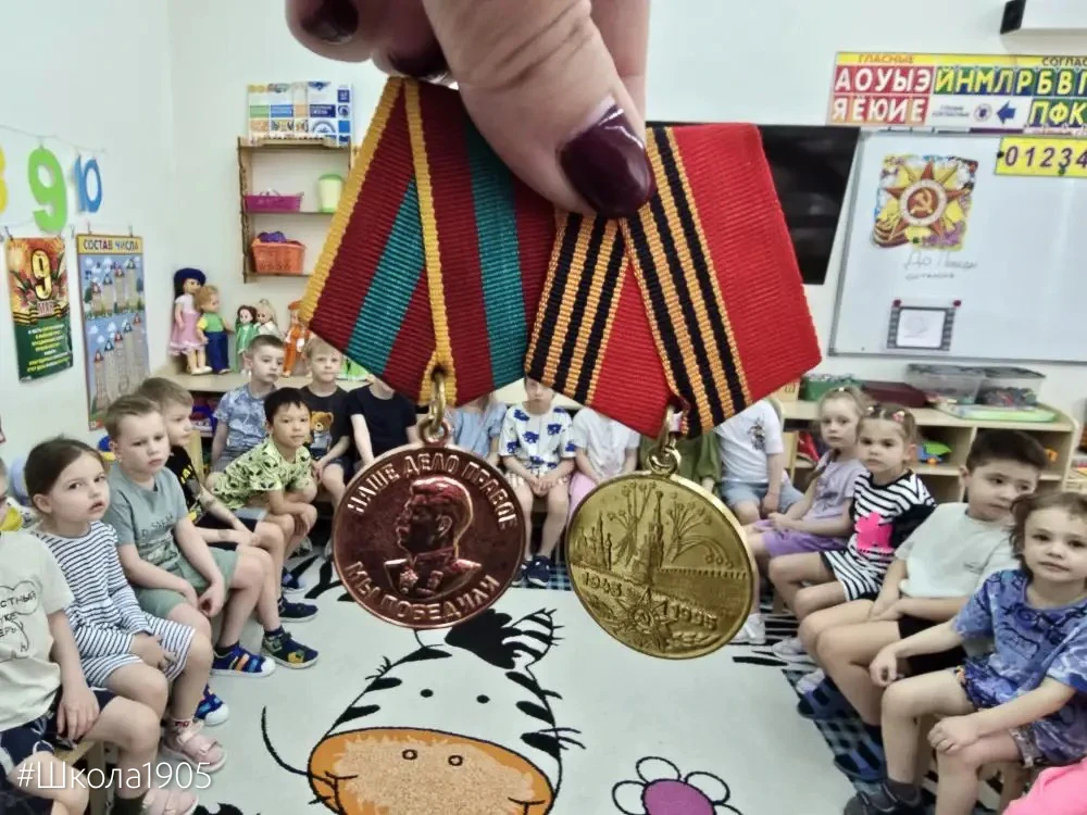 🔥 Не прервётся связь поколений  В дошкольном отделении подготовка к Дню Победы стала по-настоящему с