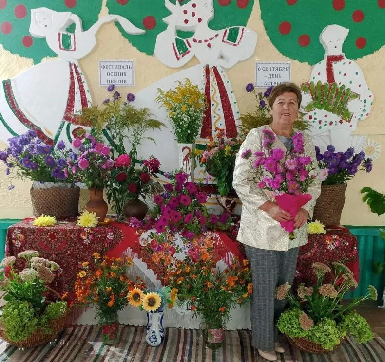 🌸 В Сковородневском Доме культуры в день астры и всех осенних цветов был проведен фест...