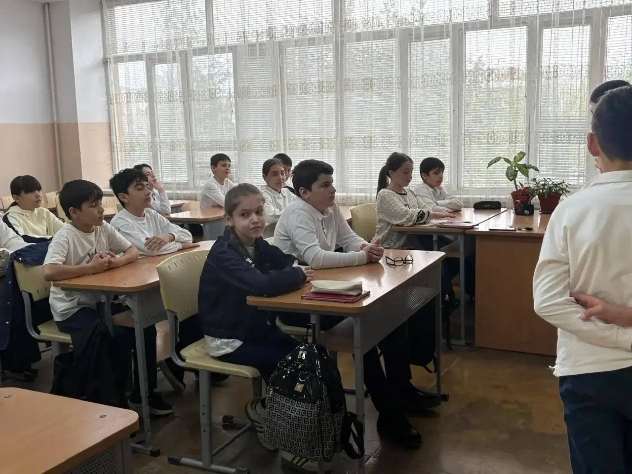 В целях недопущения осложнения оперативной обстановки и принятия соответствующих упреждающих мер реа