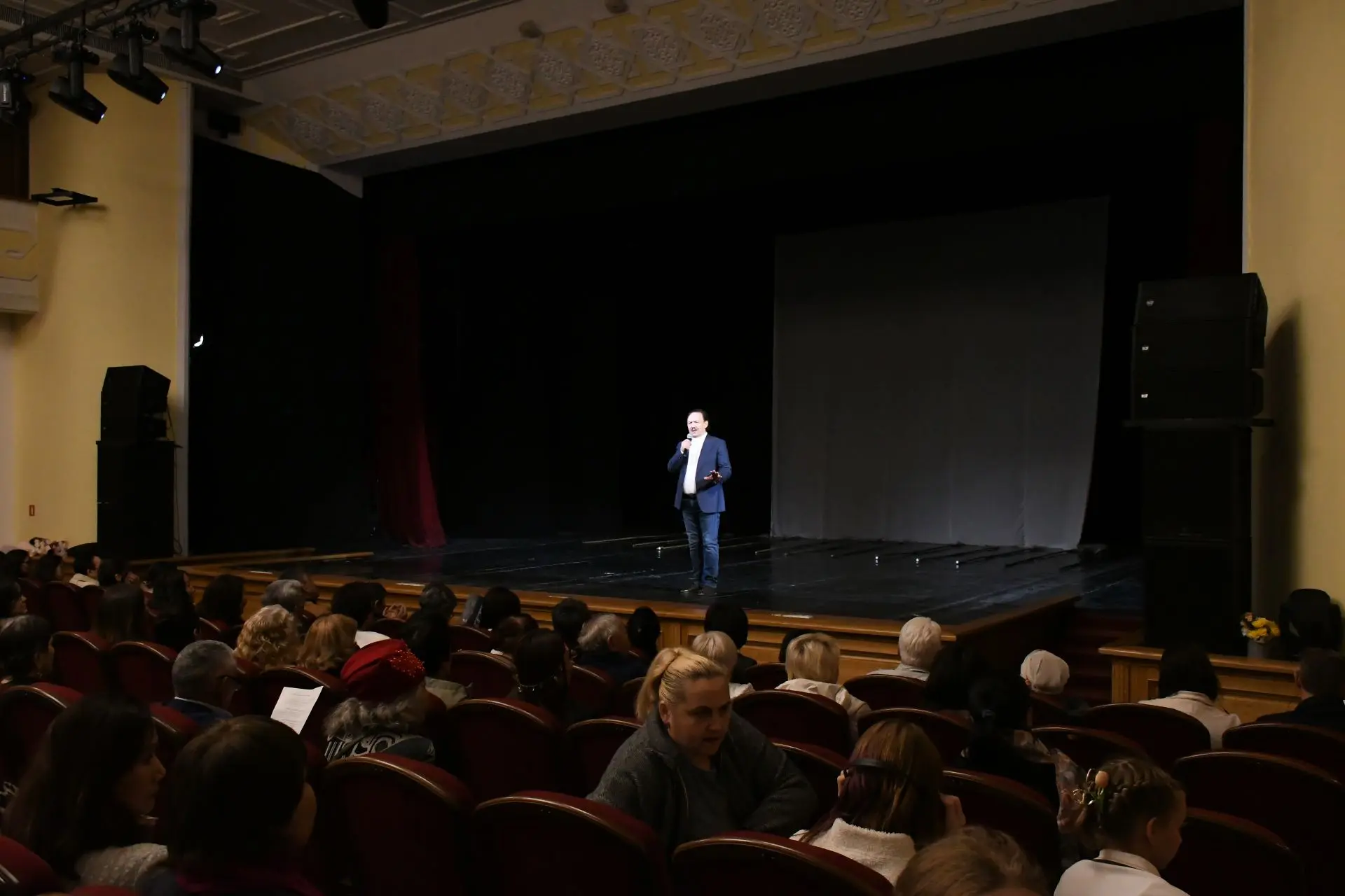 В Горно-Алтайске завершились @bolshiegastroli (Большие гастроли) театра "Олонхо"