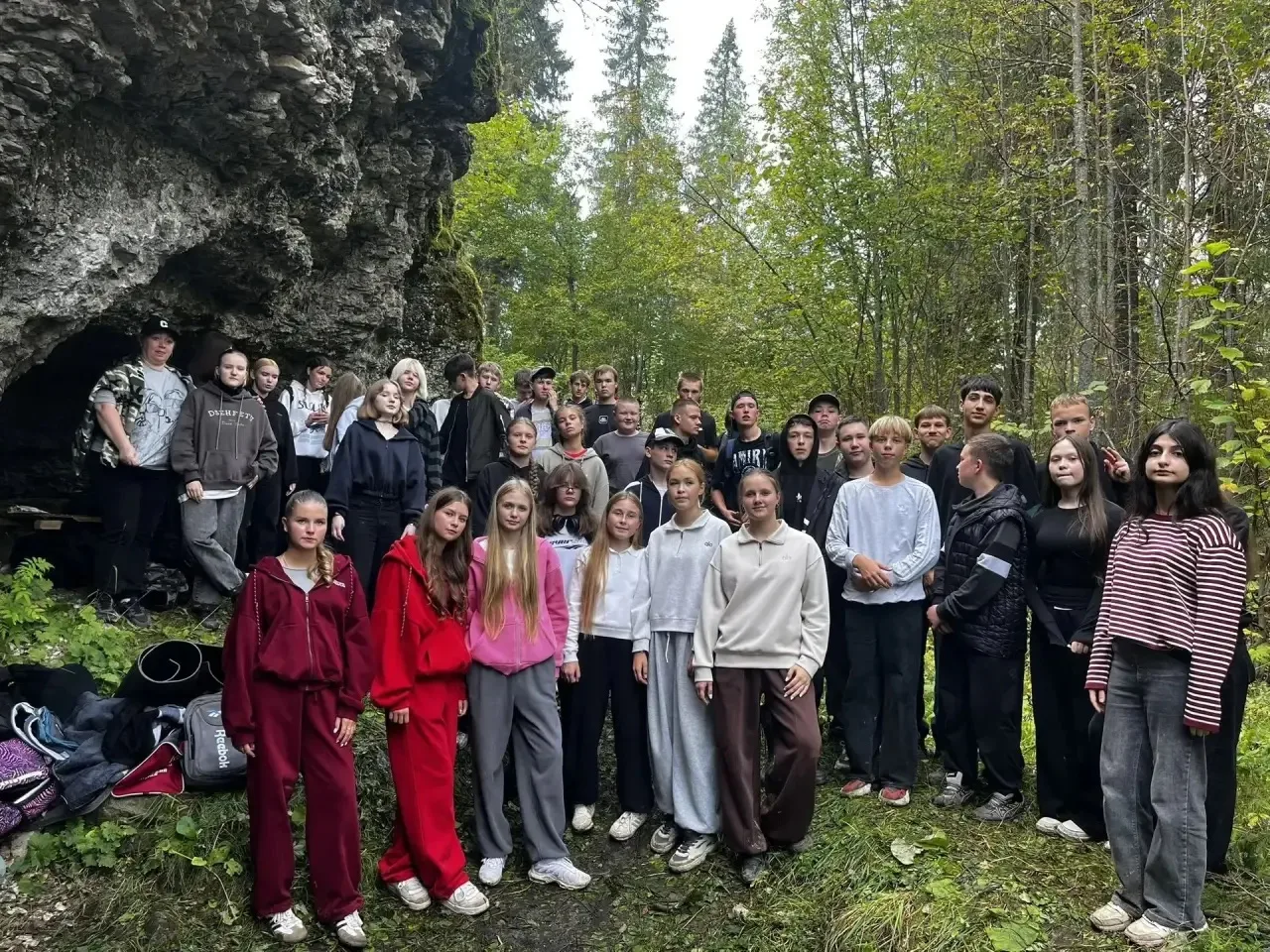 Солнечный денёк +школьники = осенний поход!