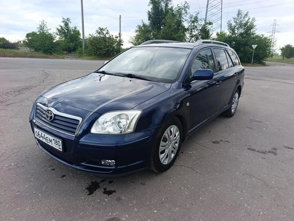 Тойота Авенсис 2005 г мотор 2, 0 бензин , коробка автомат, для своих лет в хорошем сост...