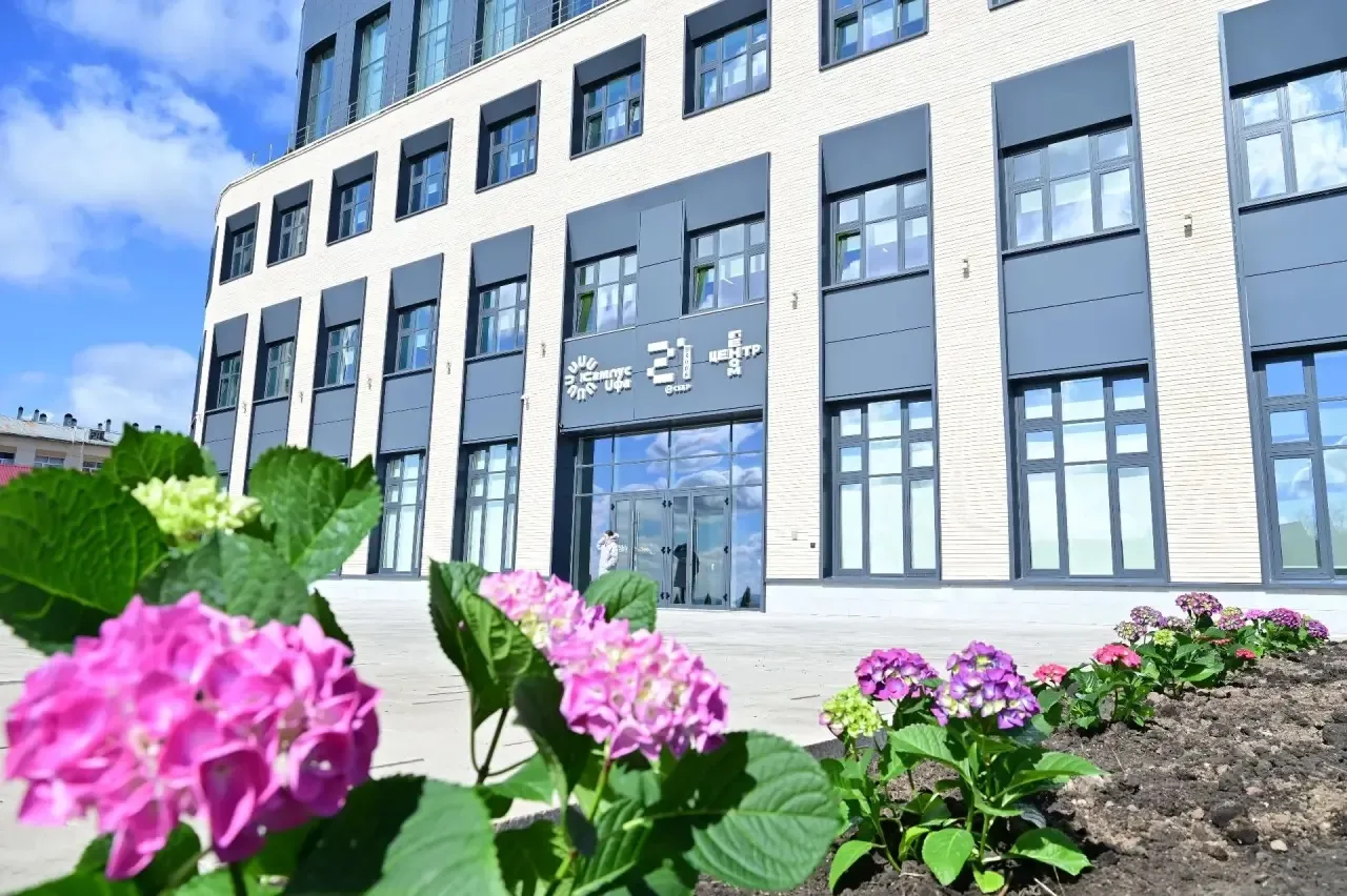 Год назад в Межвузовском кампусе Евразийского НОЦ мы открыли «Школу 21+». Тогда ставили себе задачу 