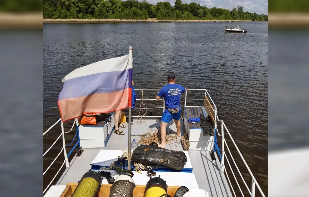 Водолазы нашли тело 15-летнего мальчика, который утонул, переплывая Воложку на самодель...