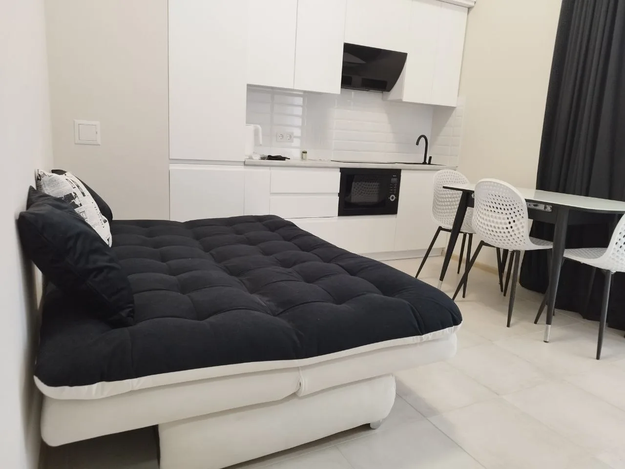 #ЯЛТА 🏡 р-н Спартак  🅿️ Парковка бесплатная!  Сдам 2-к квартира 42м²  ❗В квартире две изолированные 