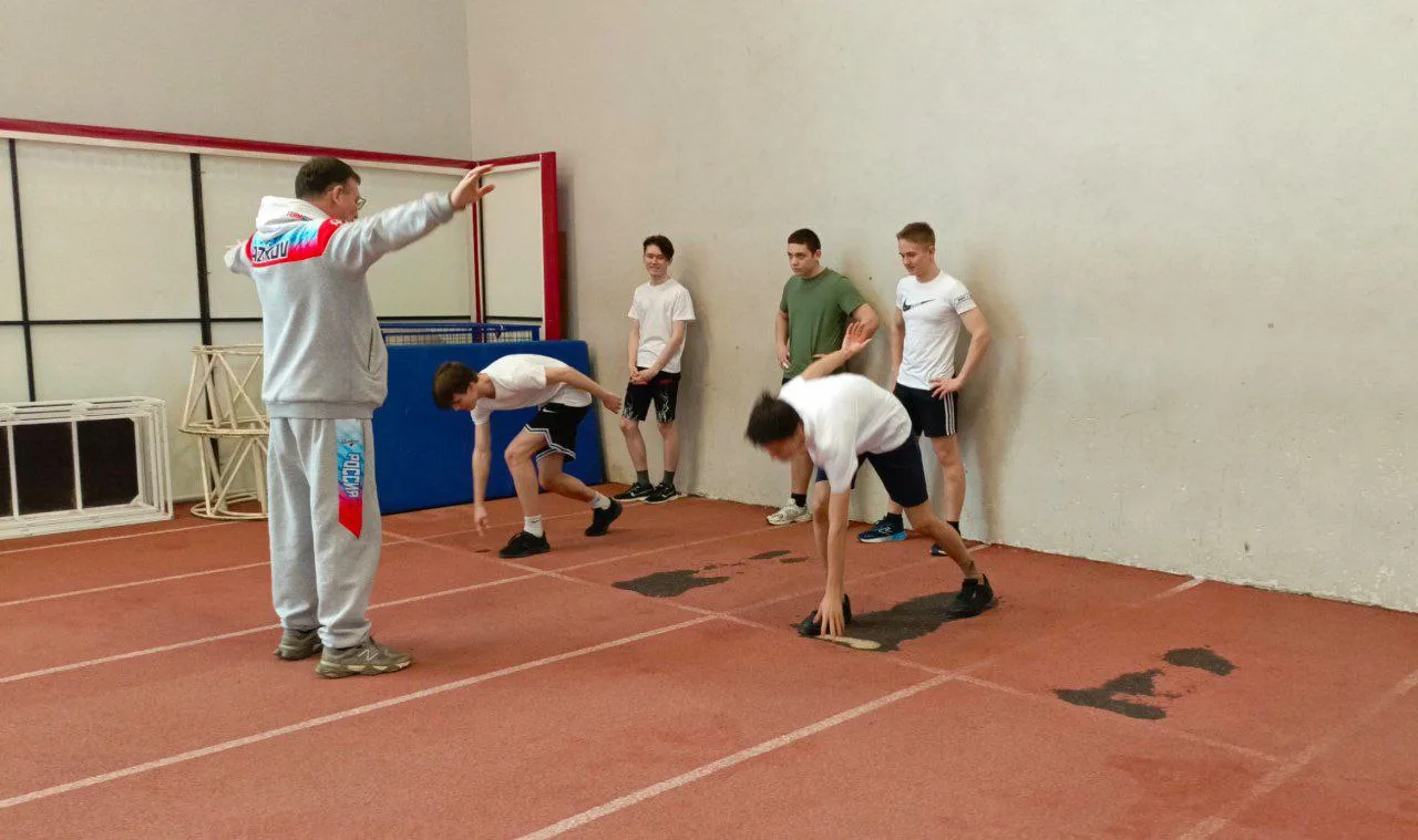 🏃‍♂️Быстрее ветра: наши ученики сдают беговые нормативы ГТО!  👟 4 марта во Дворце детского спорта ца