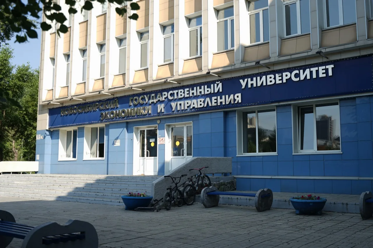 Нархоз, добрый день! Опрос для тех, кто защищает диплом. Ребята, вы как?

❤️ — Отлично! Уже защитилс