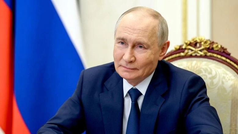 Владимир Путин отметил рост престижа рабочих профессий: всё больше молодых людей выбира...