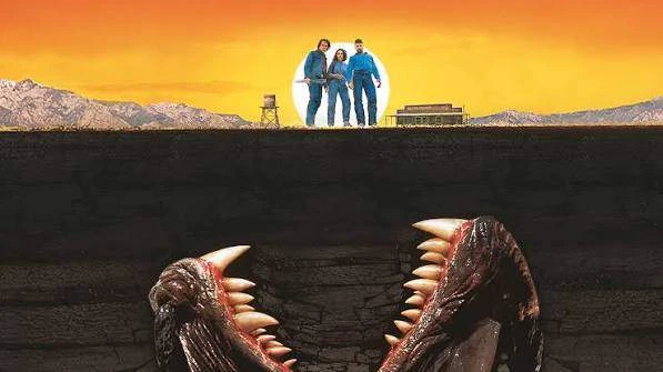 Дрожь земли / Tremors (1989)

ЧТО: Культовый ужастик c Кевином Бейконом и Фредом Уордом

О ЧЁМ: О па