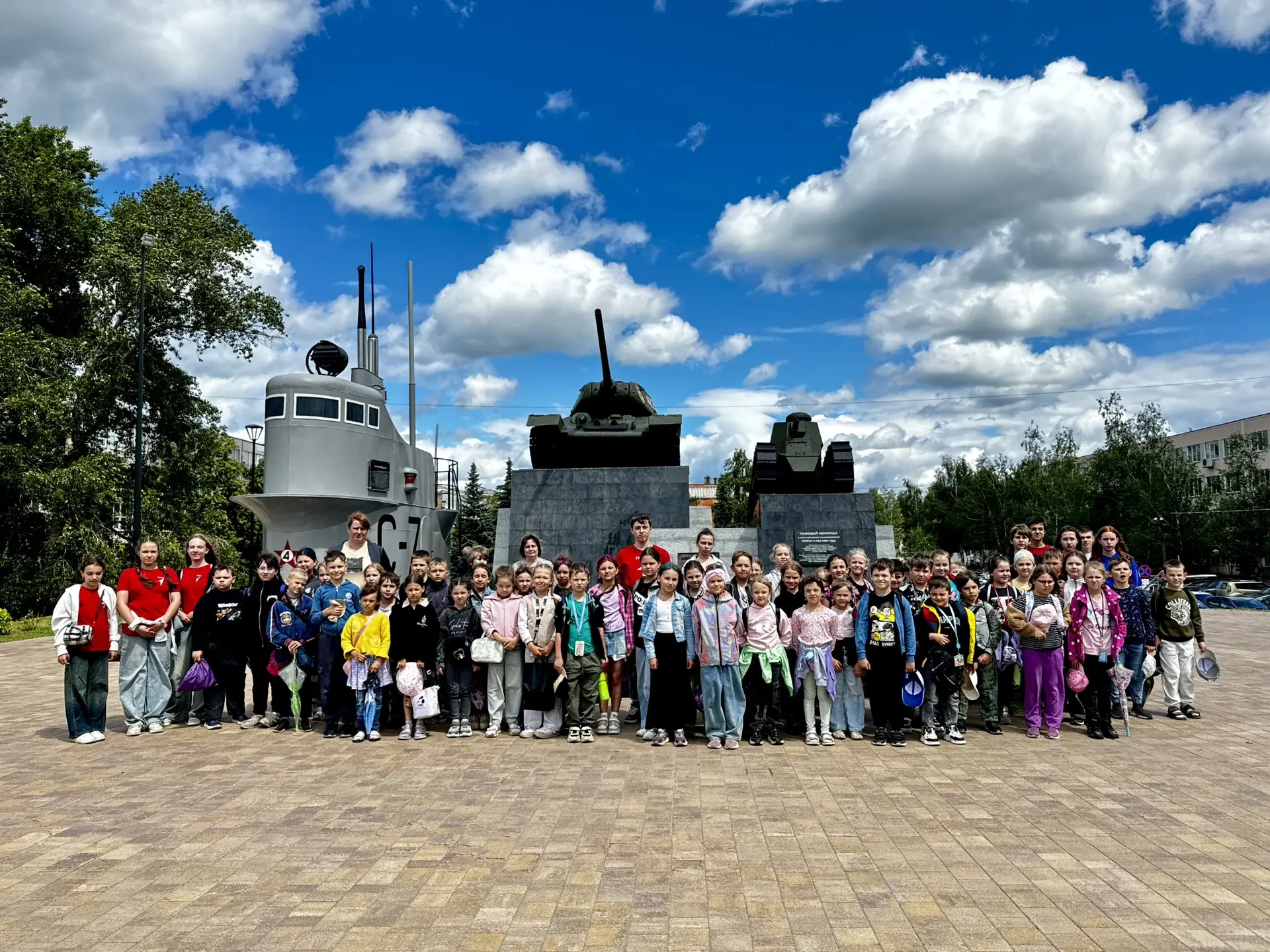 🌟 Тринадцатый день в нашем лагере «Кванто - 9»! 🌟

🚒 16 июня отряды «IT-медиа», «Хайтек» и «БиоЭк