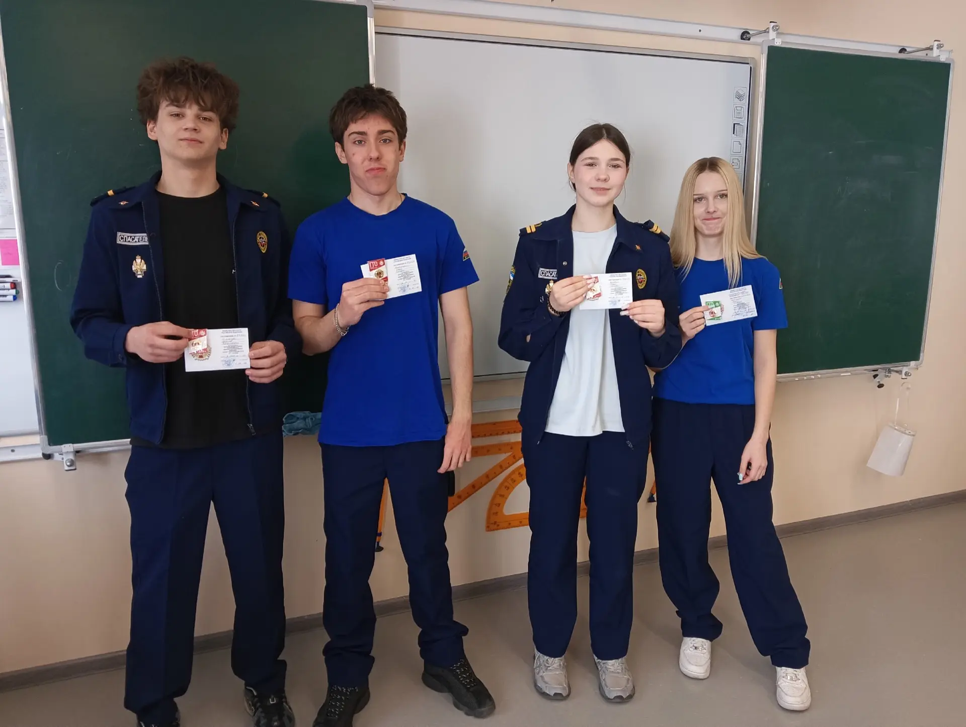Мы с гордостью поздравляем учащихся 7-8 классов, которые решили подать другим ребятам отличный приме