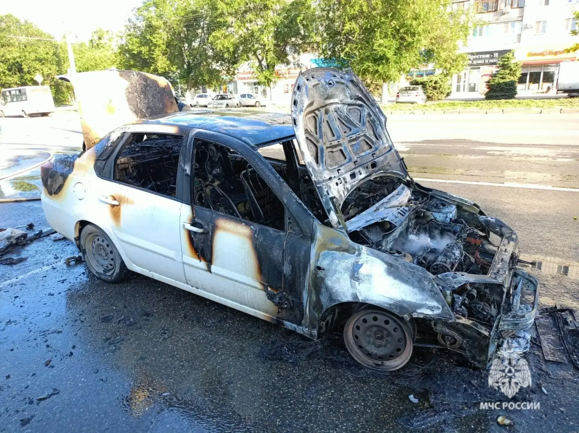 Возгорание автомобиля ликвидировано