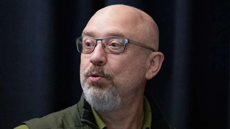 Бывший министр обороны Украины Резников выступил за мобилизацию женщин: